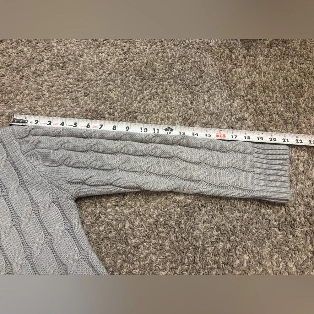 Cozy Gray Cable Knit V-neck Cardigan Sweater With Pockets, Junior’s Medium - Picture 7 of 7